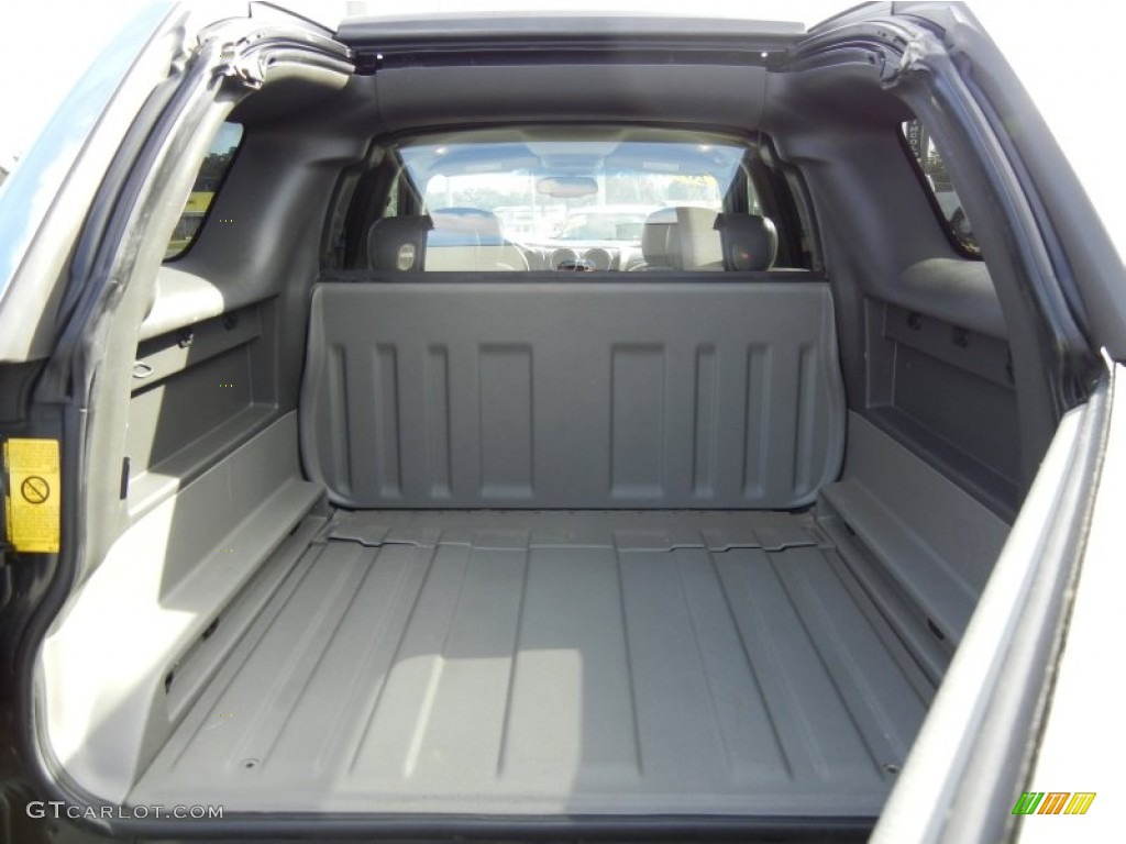2004 GMC Envoy XUV SLT Trunk Photos