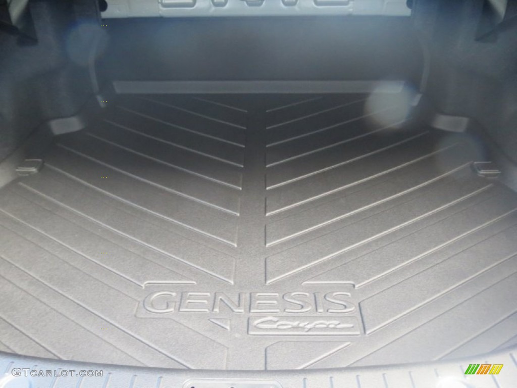 2013 Hyundai Genesis Coupe 3.8 Grand Touring Trunk Photo #75986512