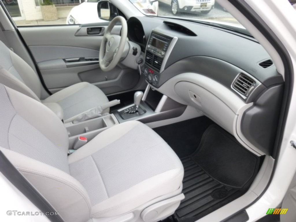 Platinum Interior 2012 Subaru Forester 2.5 X Photo #75986743