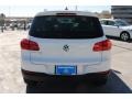 Candy White - Tiguan SE Photo No. 5