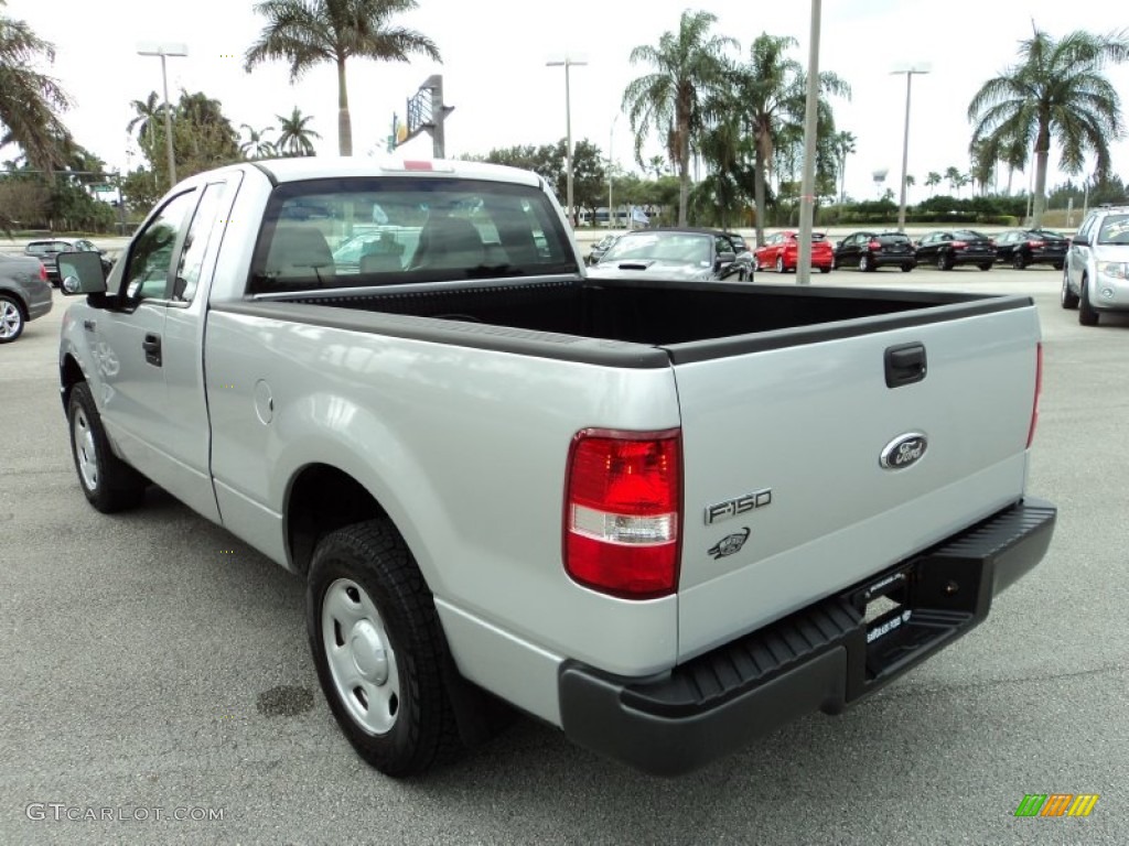 2006 F150 XL Regular Cab - Silver Metallic / Medium Flint photo #9