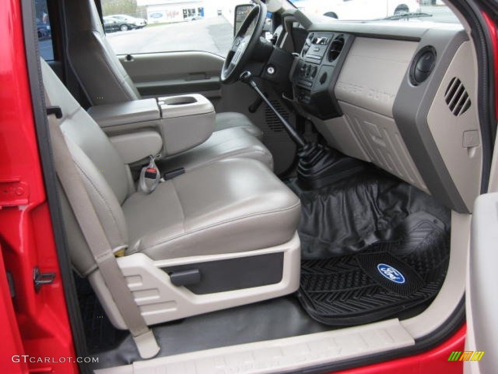 2008 F350 Super Duty XL Crew Cab 4x4 - Bright Red / Medium Stone photo #19
