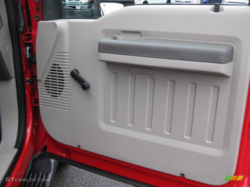 2008 F350 Super Duty XL Crew Cab 4x4 - Bright Red / Medium Stone photo #21
