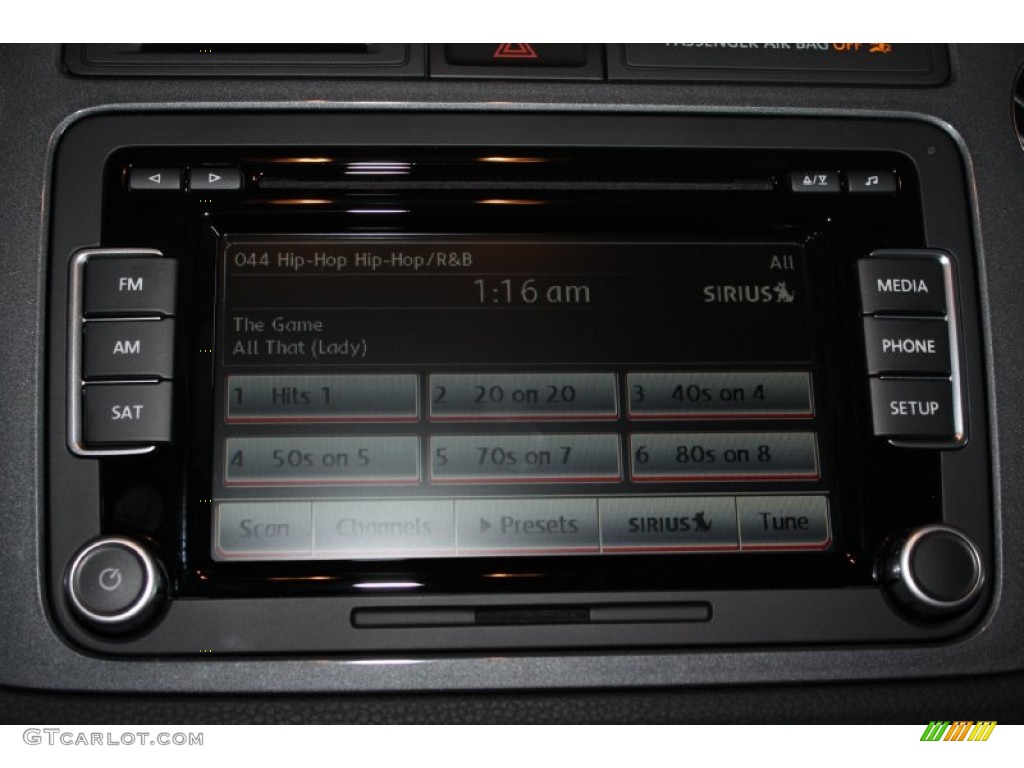 2013 Volkswagen Tiguan SE 4Motion Controls Photo #75991586