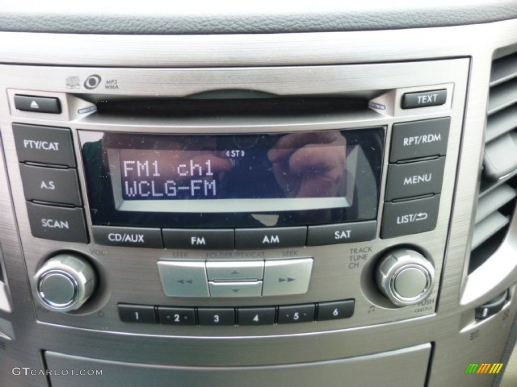 2013 Subaru Outback 2.5i Premium Controls Photo #75993328