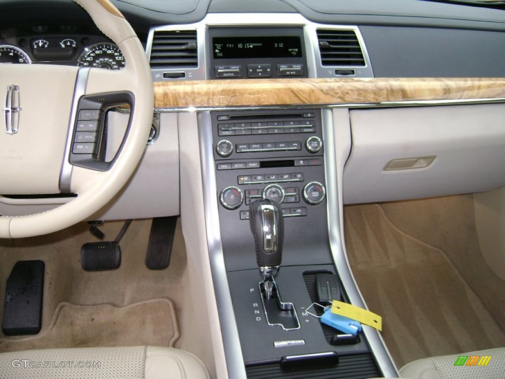 2009 MKS Sedan - Cinnamon Metallic / Light Camel photo #12