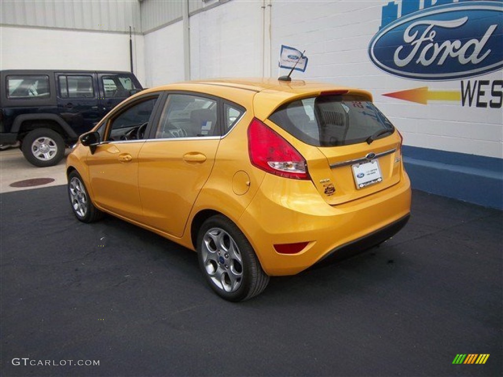 2012 Fiesta SES Hatchback - Yellow Blaze Metallic Tri-coat / Charcoal Black photo #7