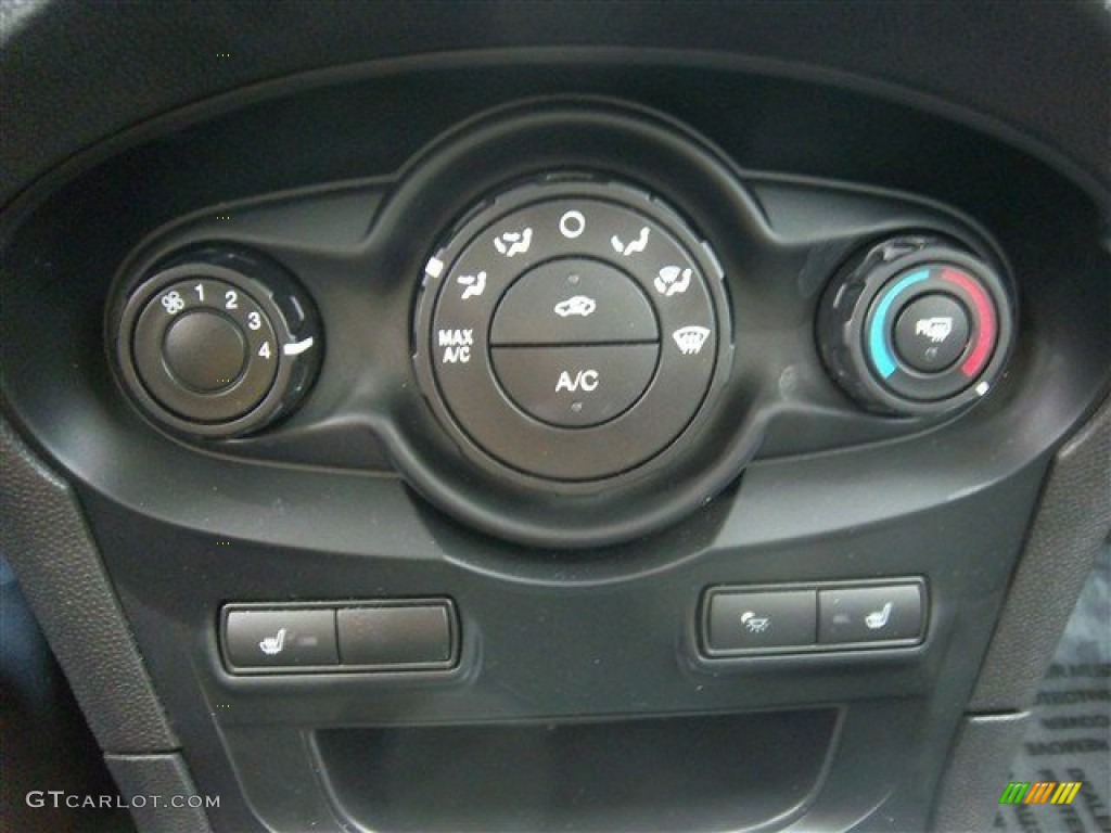2012 Ford Fiesta SES Hatchback Controls Photo #75996268