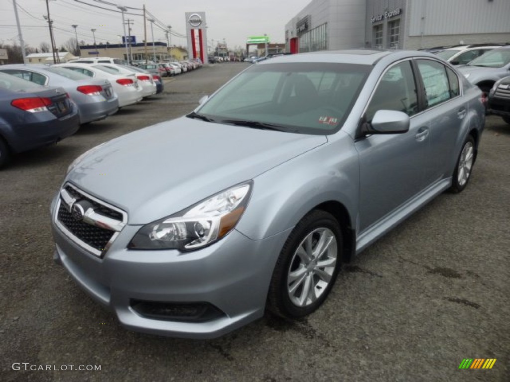 Ice Silver Metallic 2013 Subaru Legacy 2.5i Premium Exterior Photo #75996340