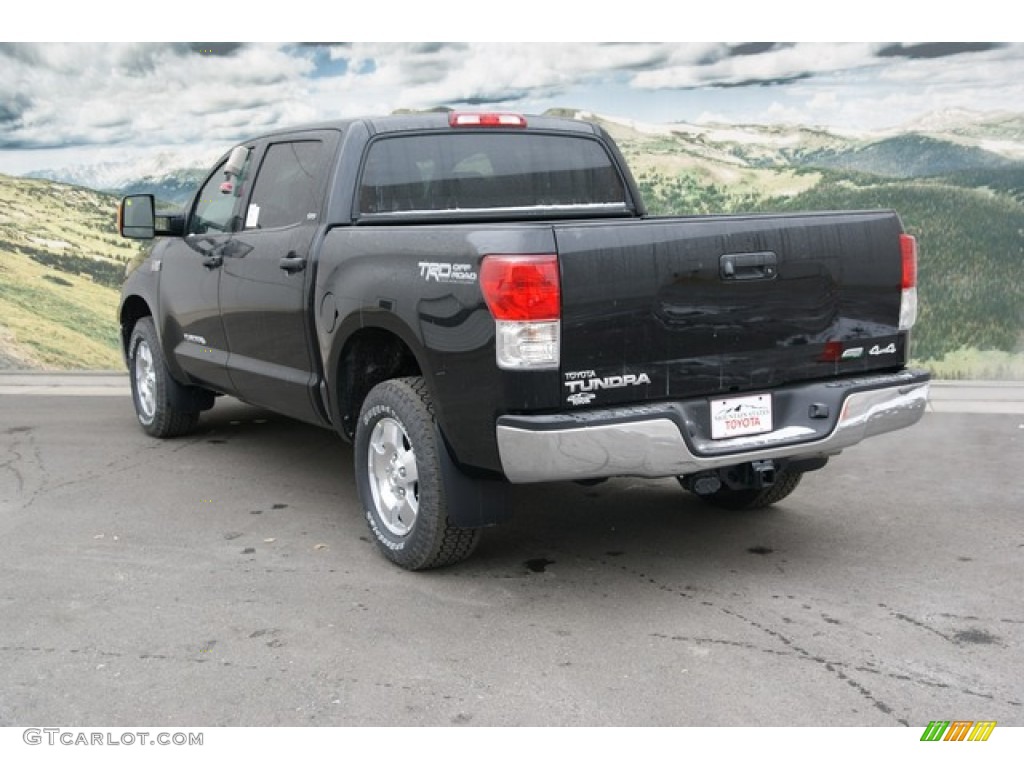 2013 Tundra SR5 CrewMax 4x4 - Black / Graphite photo #2