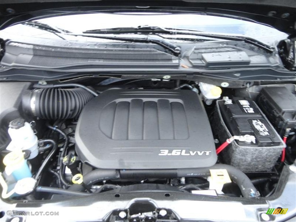 2011 Volkswagen Routan SE Engine Photos