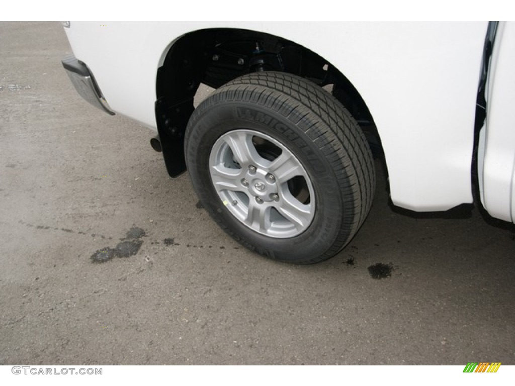 2013 Tundra CrewMax 4x4 - Super White / Graphite photo #9