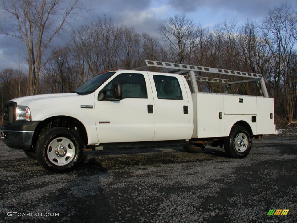 Oxford White 2007 Ford F350 Super Duty XL Crew Cab 4x4 Chassis Exterior Photo #75999745