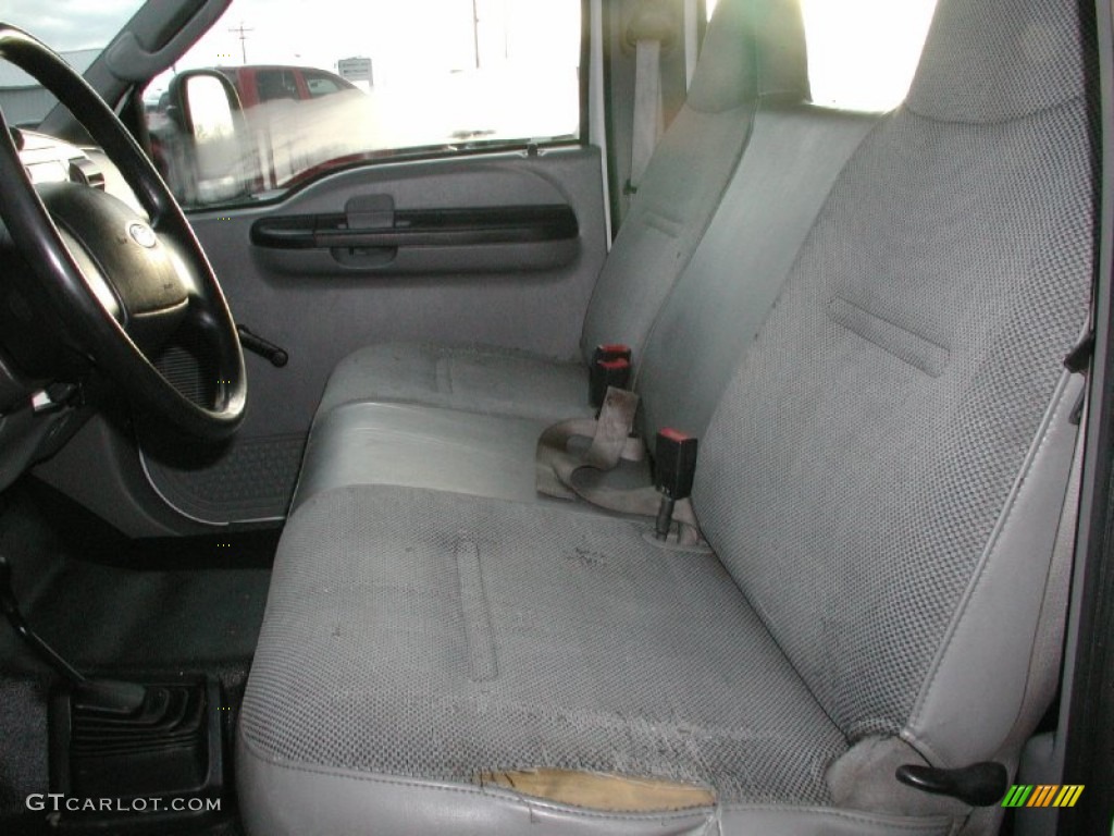 2007 Ford F350 Super Duty XL Crew Cab 4x4 Chassis Front Seat Photo #76000609