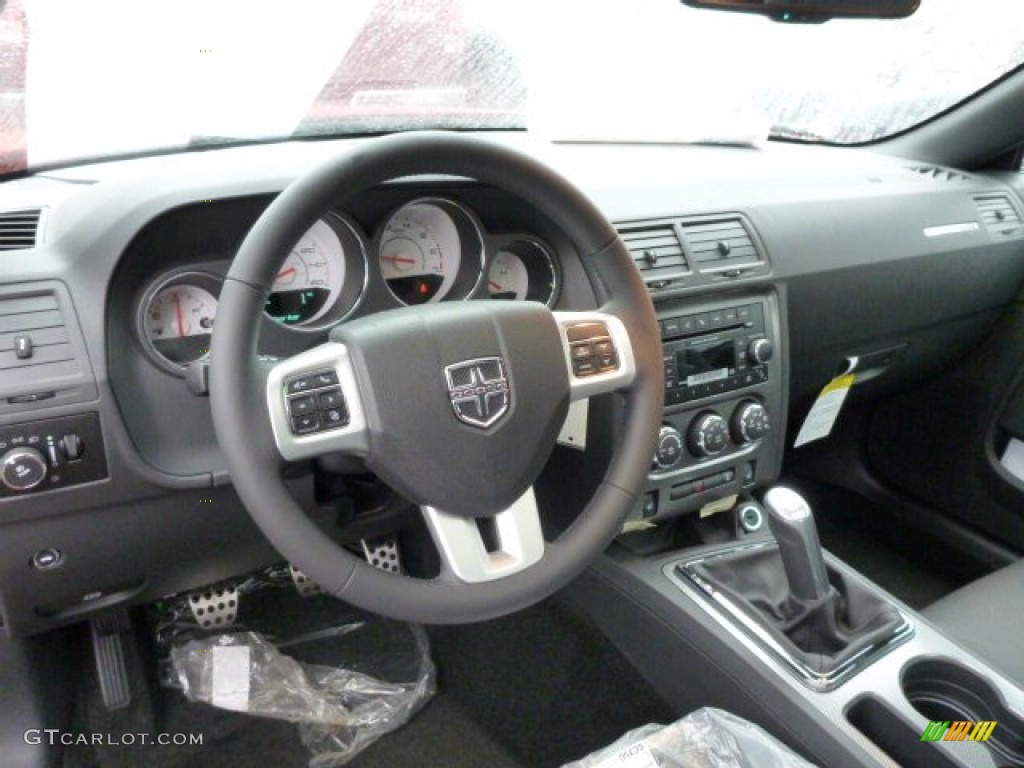 2013 Dodge Challenger R/T Classic Dark Slate Gray Dashboard Photo #76001074