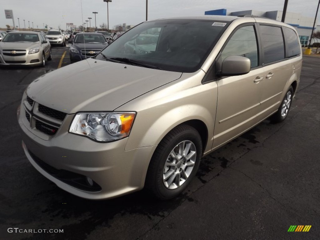 2013 Grand Caravan R/T - Sandstone / Black photo #1