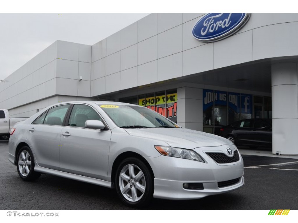 Classic Silver Metallic 2009 Toyota Camry SE Exterior Photo #76003184