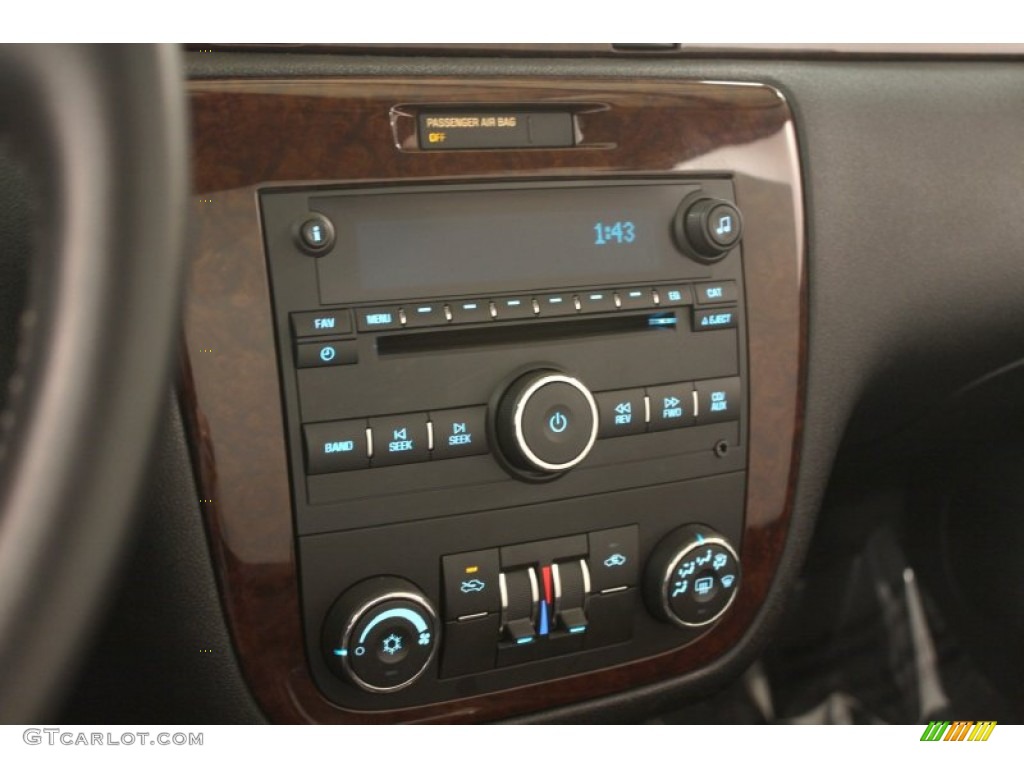 2011 Chevrolet Impala LT Controls Photo #76003501