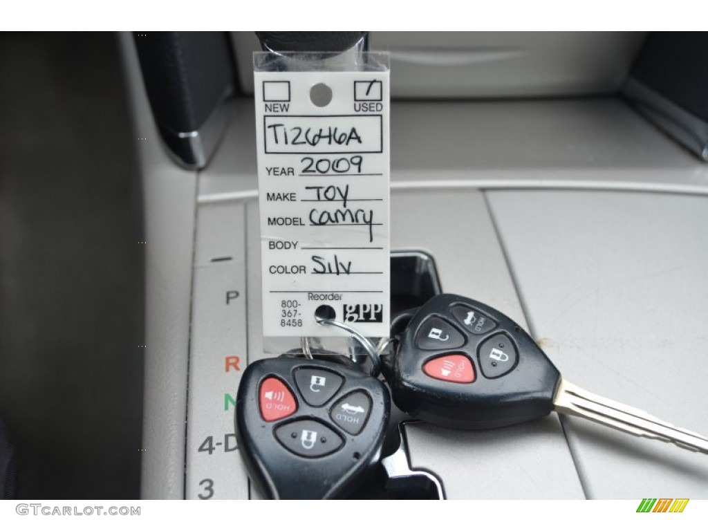 2009 Toyota Camry SE Keys Photo #76003701