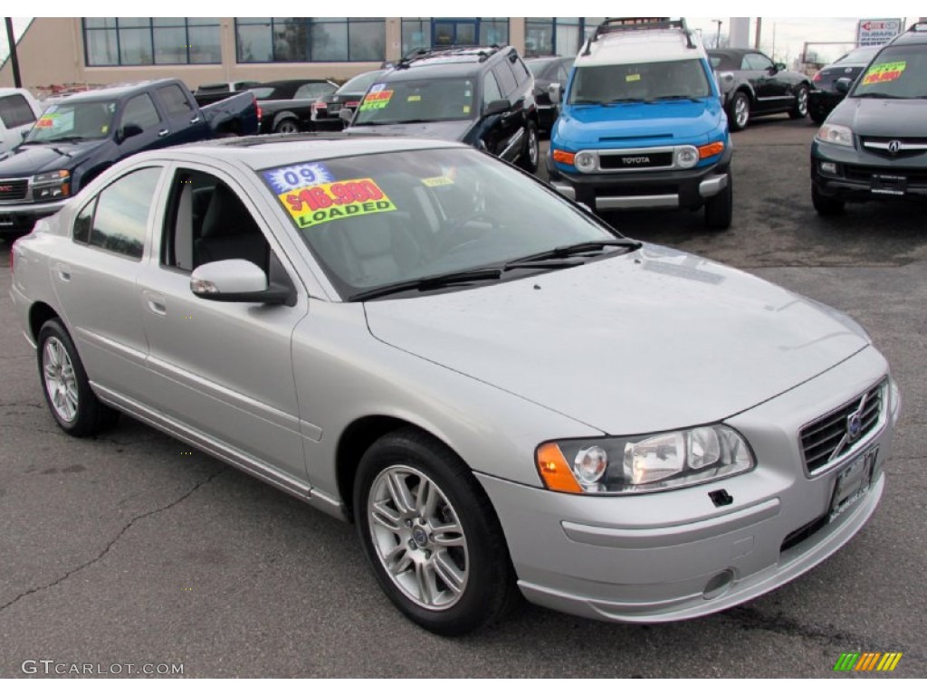 Silver Metallic 2009 Volvo S60 2.5T AWD Exterior Photo #76003746