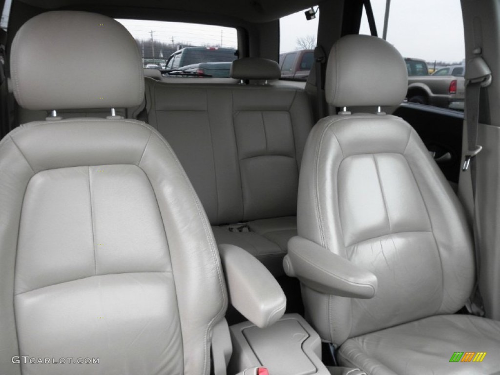 2004 VUE V6 AWD - Electric Lime / Tan photo #25