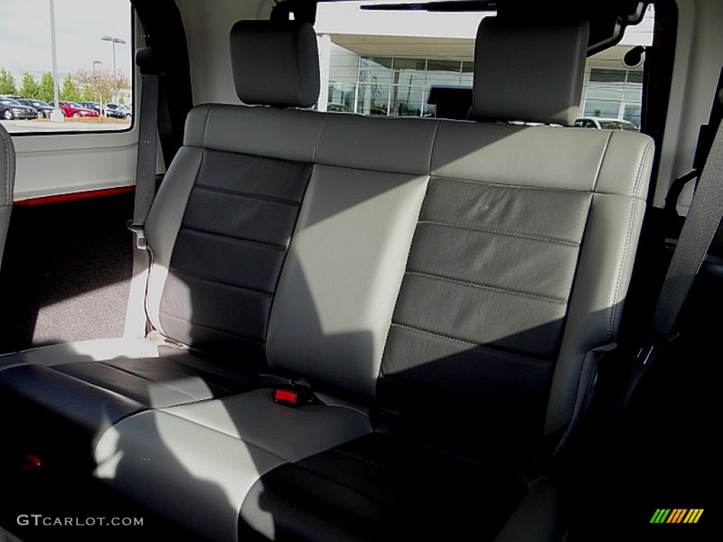 2010 Jeep Wrangler Rubicon 4x4 Rear Seat Photos