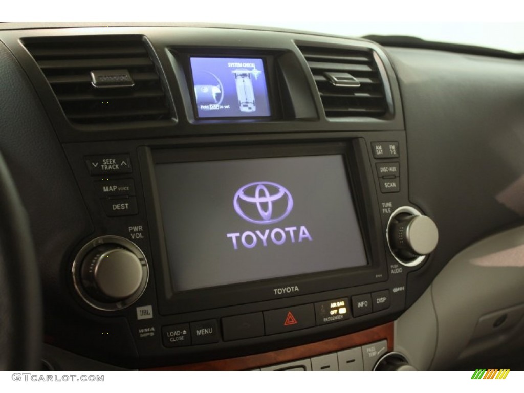 2010 Toyota Highlander Limited 4WD Controls Photo #76005577
