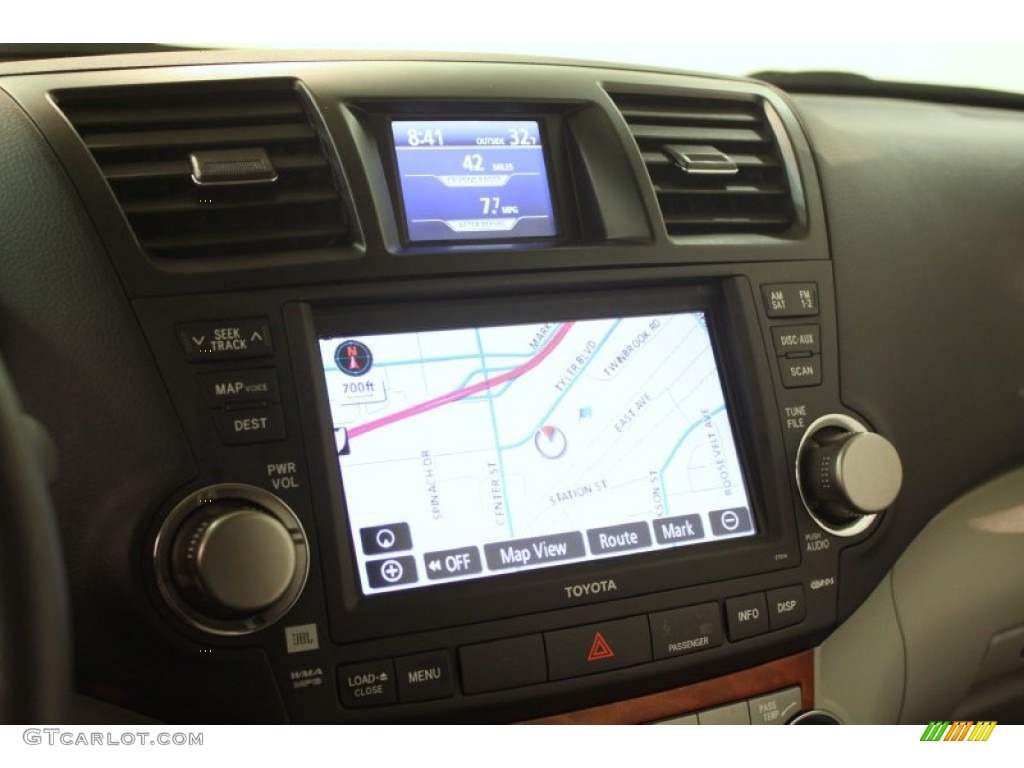 2010 Toyota Highlander Limited 4WD Navigation Photos