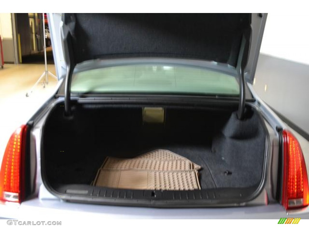 2006 Cadillac DTS Standard DTS Model Trunk Photo #76005832