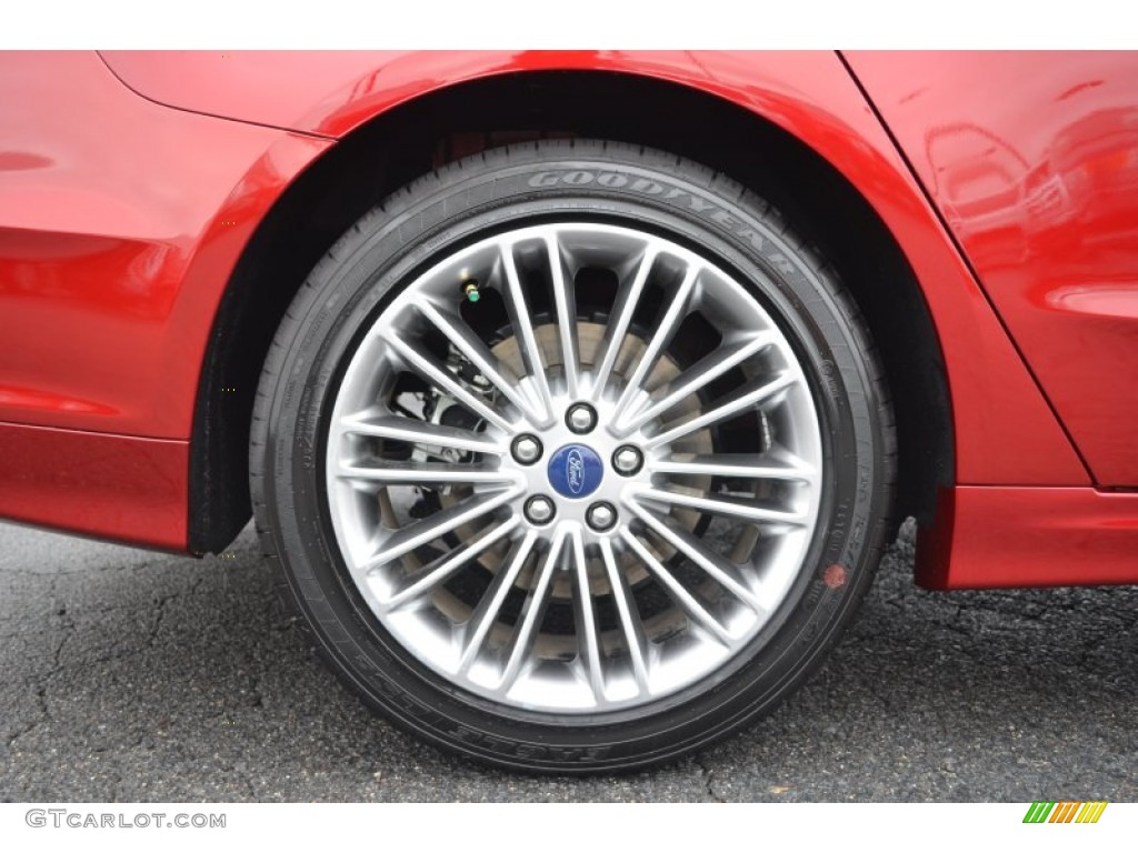 2013 Fusion SE 2.0 EcoBoost - Ruby Red Metallic / Charcoal Black photo #19