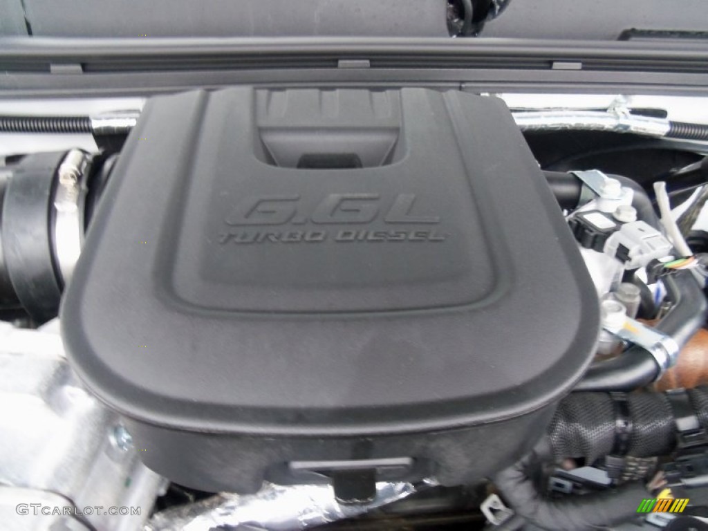 2013 Chevrolet Silverado 3500HD LTZ Extended Cab 4x4 Engine Photos