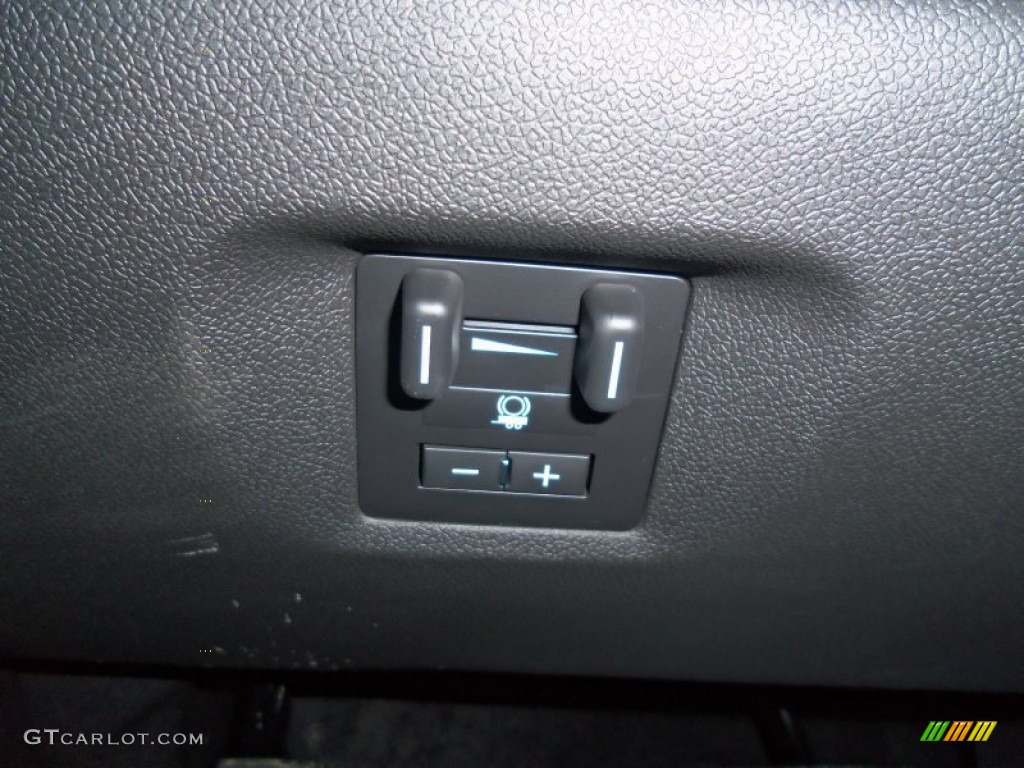 2013 Chevrolet Silverado 3500HD LTZ Extended Cab 4x4 Controls Photo #76007839