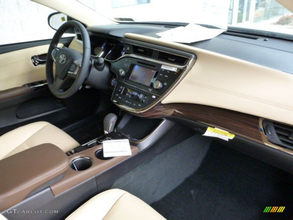 Almond Interior 2013 Toyota Avalon Hybrid XLE Photo #76008454
