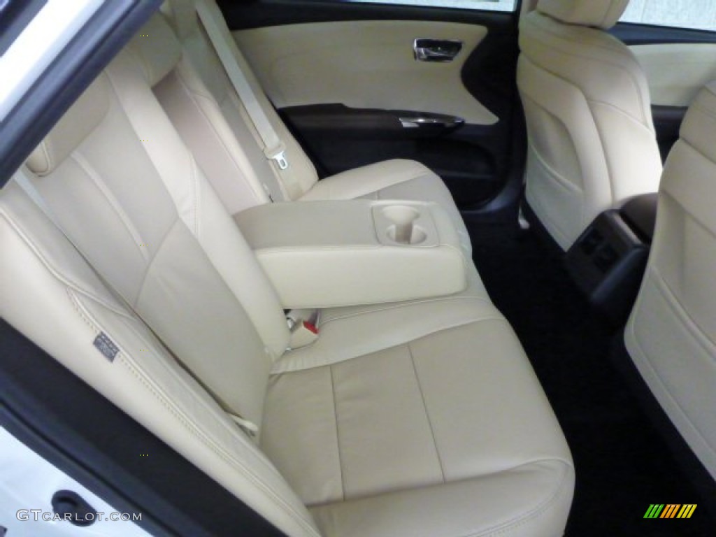 2013 Toyota Avalon Hybrid XLE Rear Seat Photo #76008478
