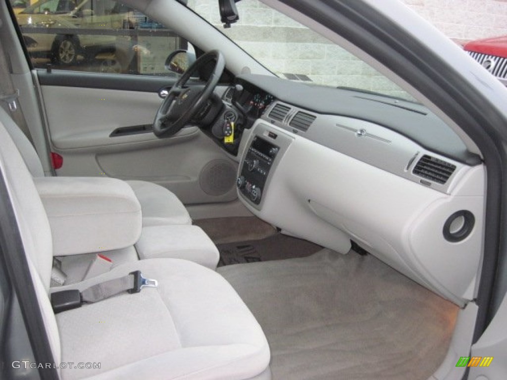 Gray Interior 2006 Chevrolet Impala LT Photo #76008838