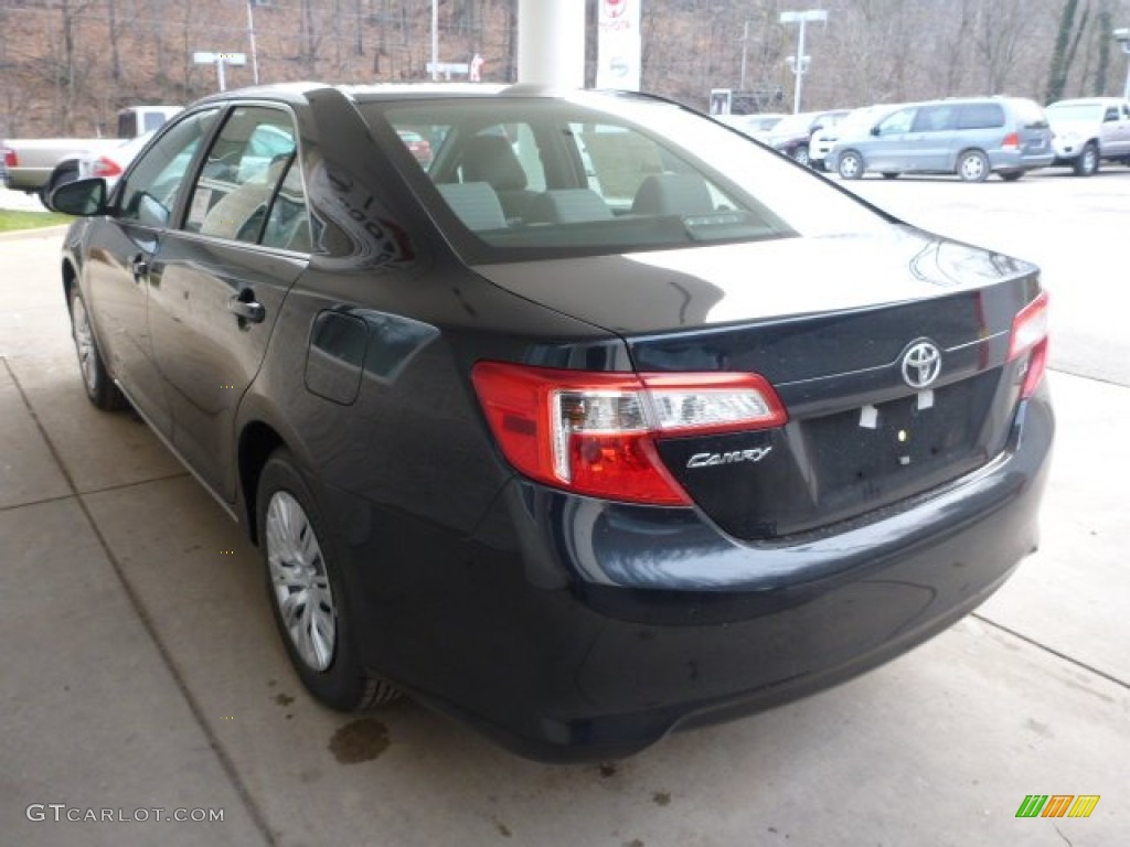 2013 Camry LE - Cosmic Gray Metallic / Ash photo #4