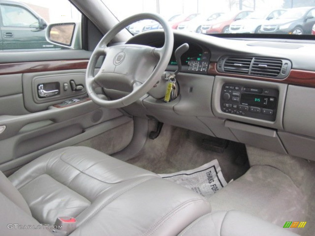 1999 Cadillac DeVille Sedan Neutral Shale Dashboard Photo #76008988