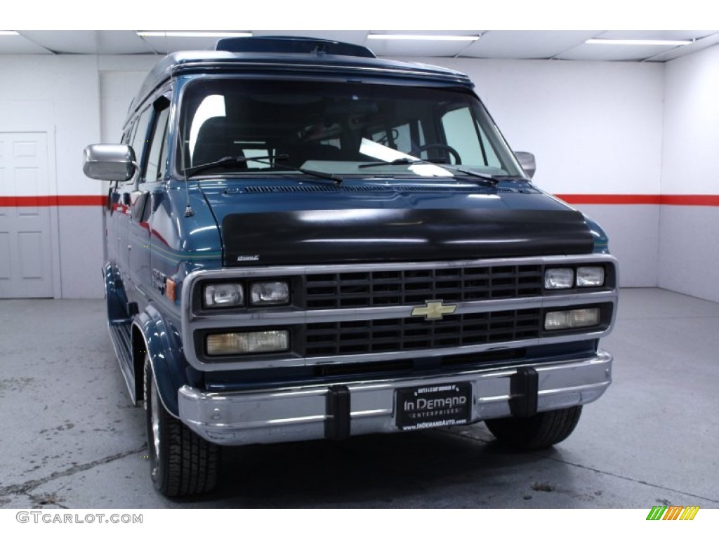 1993 Chevy Van G20 Passenger Conversion - Bright Blue Metallic / Blue photo #3