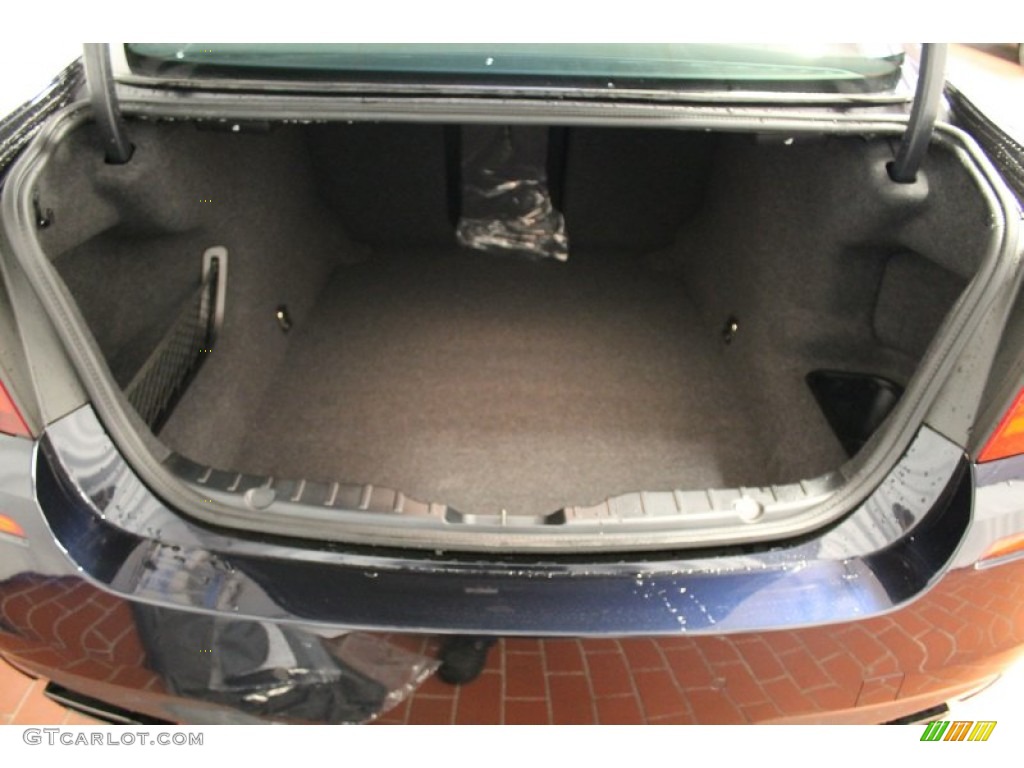 2013 BMW 5 Series 550i xDrive Sedan Trunk Photo #76009810