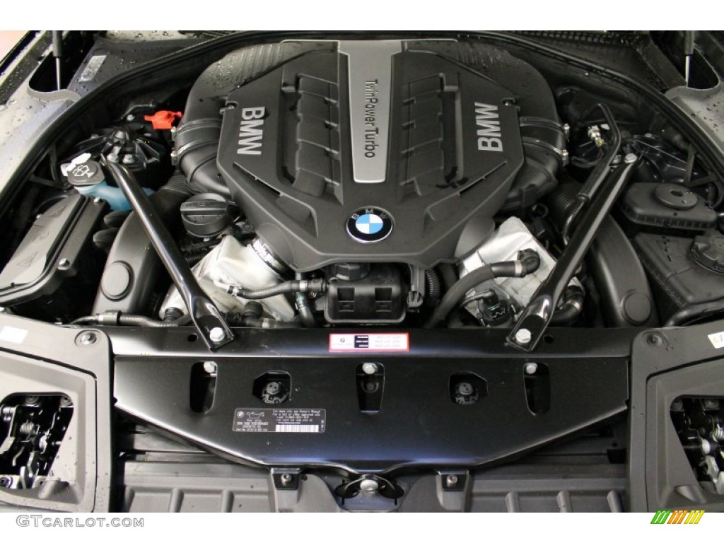 2013 BMW 5 Series 550i xDrive Sedan 4.4 Liter DI TwinPower Turbocharged DOHC 32-Valve VVT V8 Engine Photo #76009822