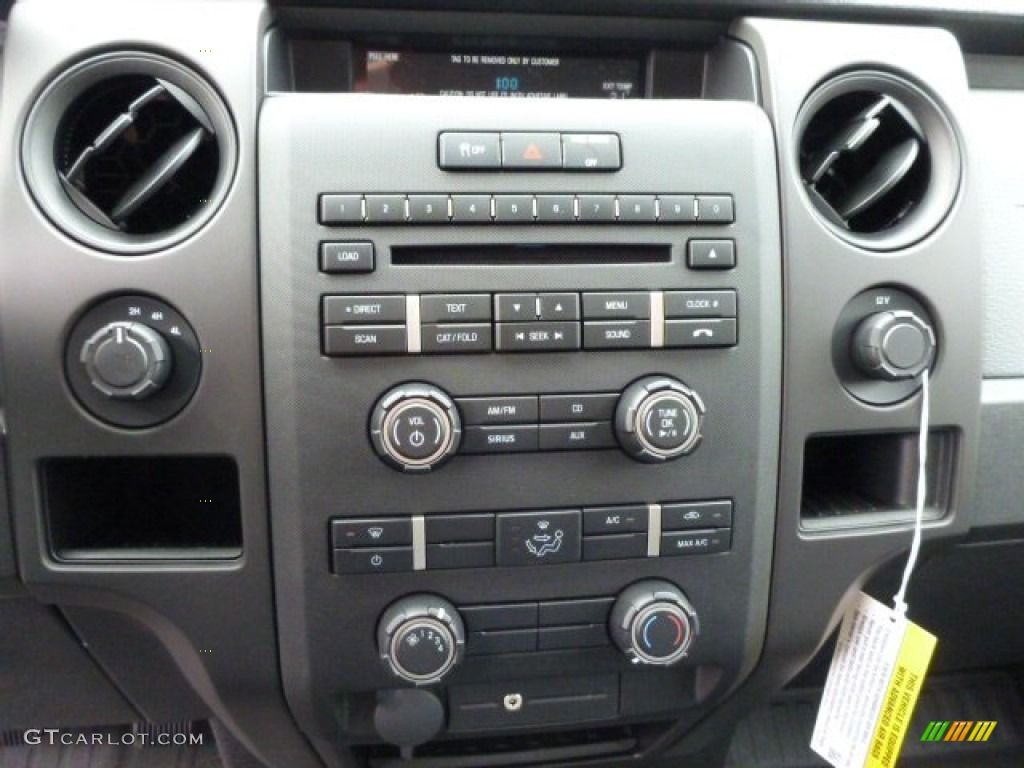 2013 Ford F150 STX SuperCab 4x4 Controls Photo #76010198
