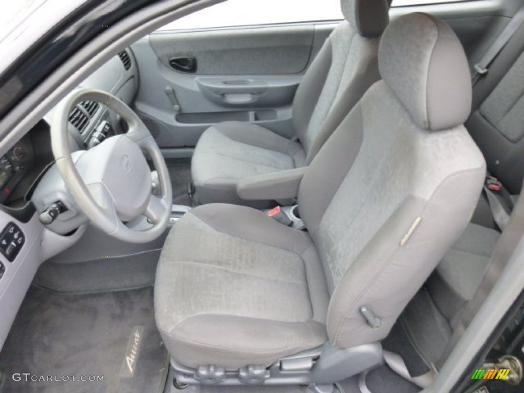 2004 Accent Coupe - Ebony Black / Gray photo #15