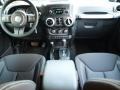 Black - Wrangler Unlimited Sahara 4x4 Photo No. 5