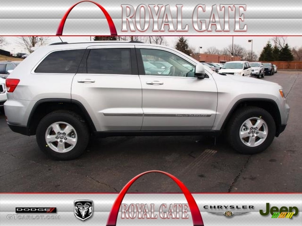 2013 Grand Cherokee Laredo 4x4 - Bright Silver Metallic / Black photo #1