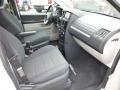 Stone White - Grand Caravan SE Photo No. 7