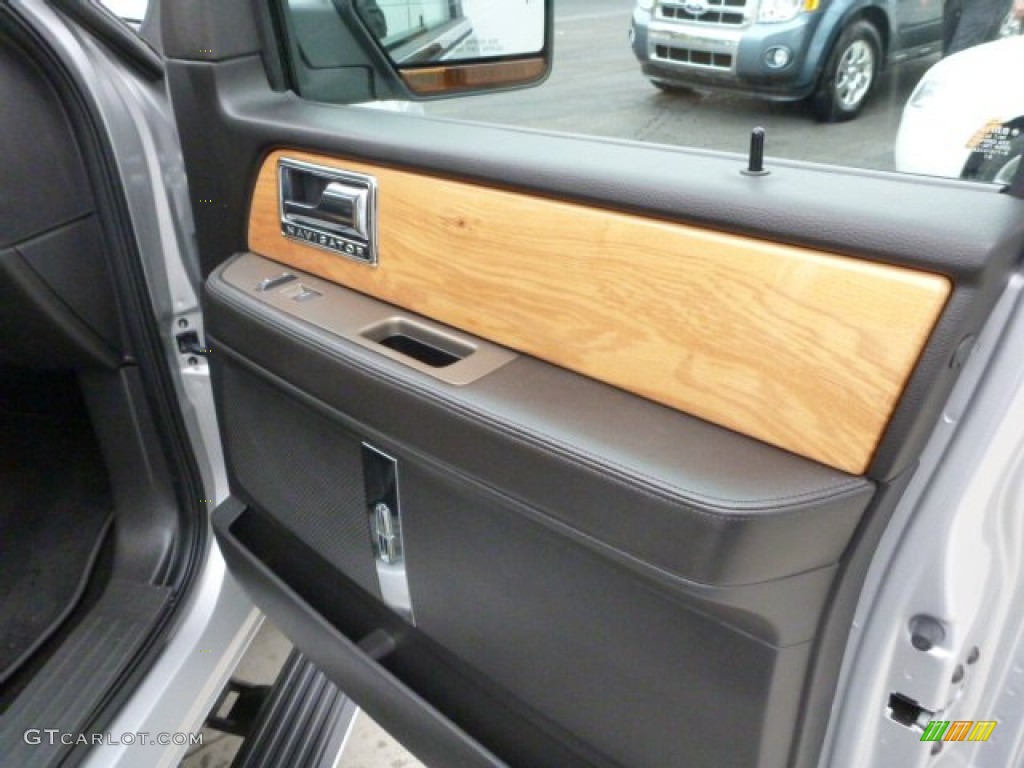 2012 Lincoln Navigator 4x4 Canyon/Black Door Panel Photo #76019018