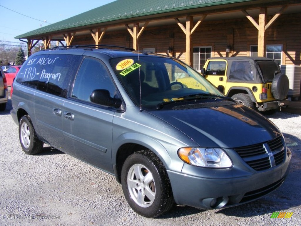 Magnesium Pearl 2006 Dodge Grand Caravan SXT Exterior Photo #76020675