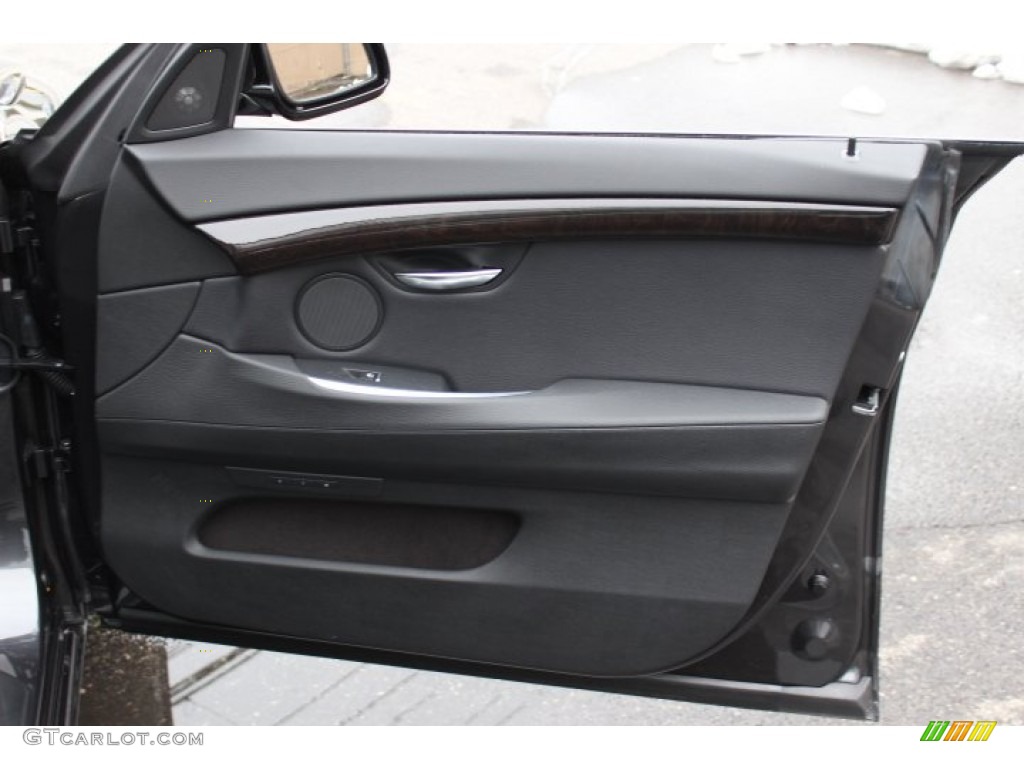 2012 5 Series 550i Gran Turismo - Dark Graphite Metallic II / Black photo #25