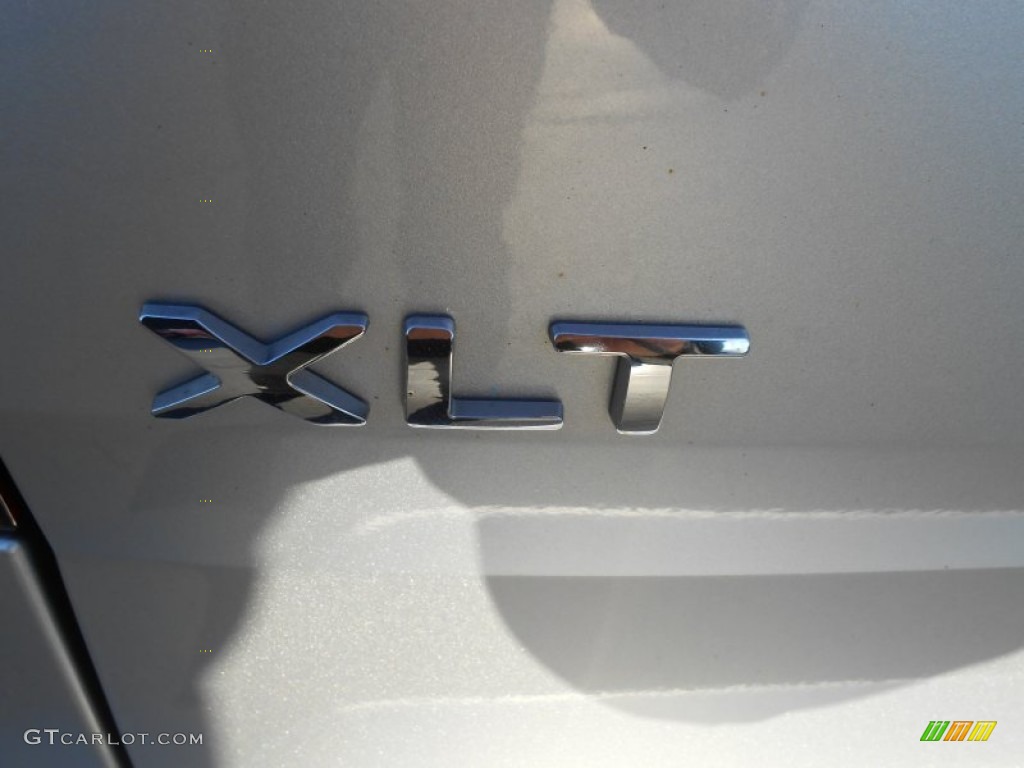 2011 Explorer XLT 4WD - Ingot Silver Metallic / Charcoal Black photo #34