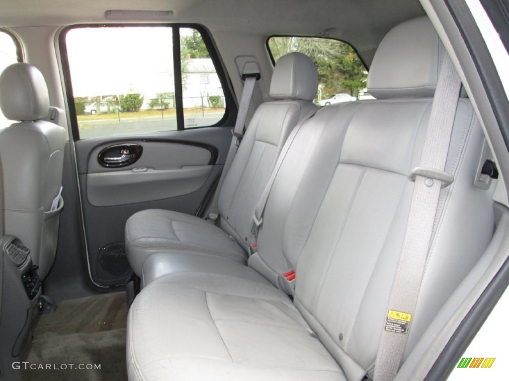 2005 Rainier CXL AWD - Frost White / Gray photo #15